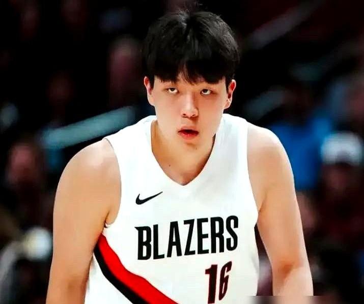 杨瀚森这答案，够狠。面对那些质疑中国球员去美国只能“打酱油”的声音，他没多说