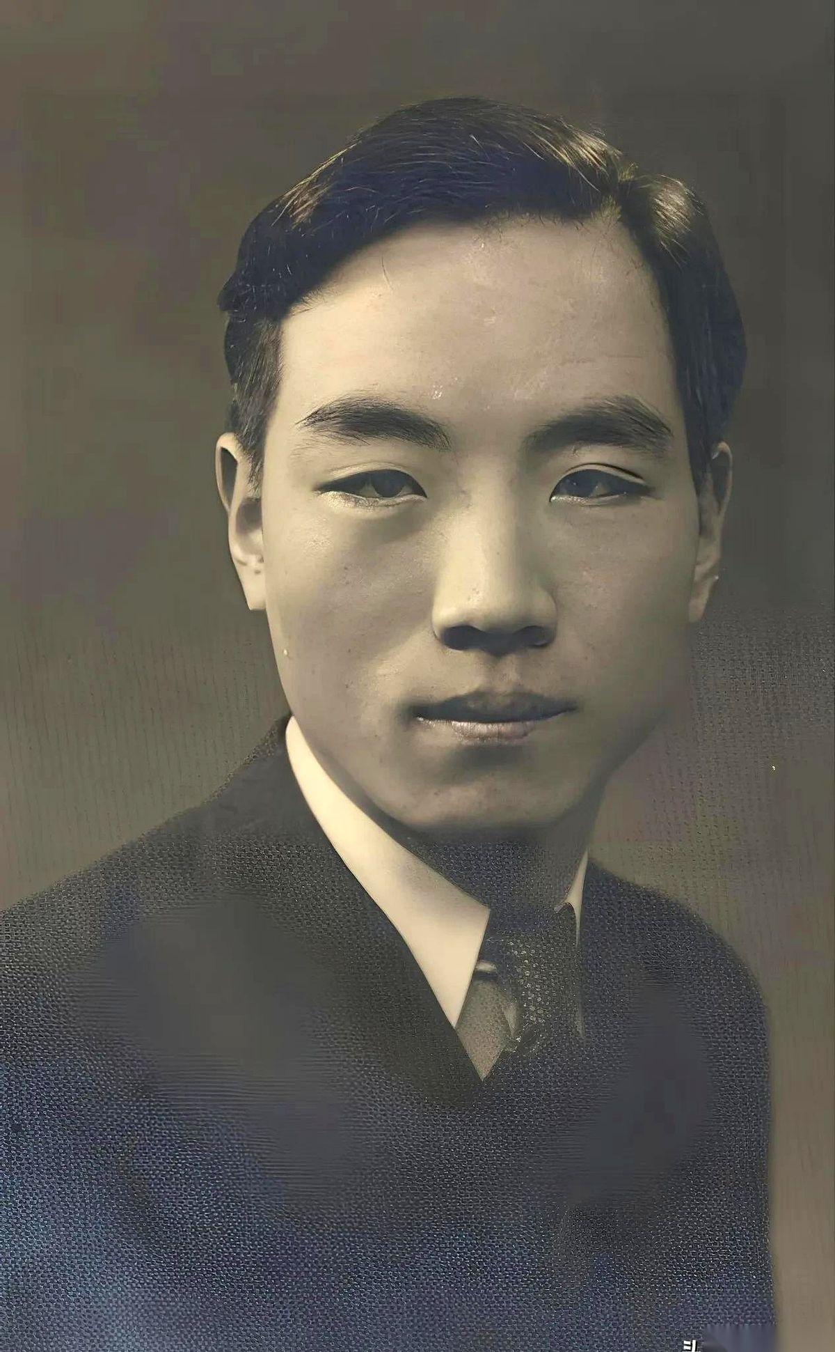 你知道1940年代末的巴黎，是什么概念吗？法学、文学双料博士，亚洲历史学会里唯