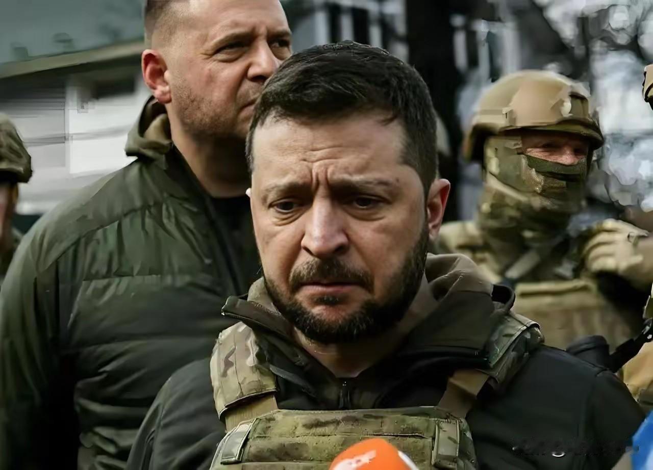 1. 红军城一天265场激战乌军存活不足4小时：红军城一天265场战斗，乌军存