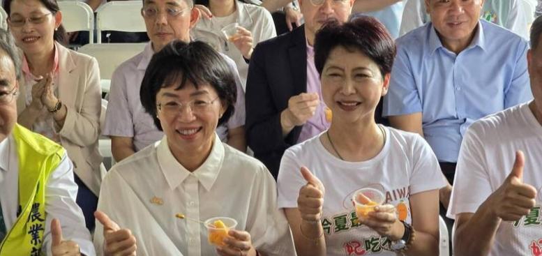 绿委陈亭妃叫嚣！6月24日在新北市推广台南芒果时叫嚣，“台湾农产无论是凤梨释迦、