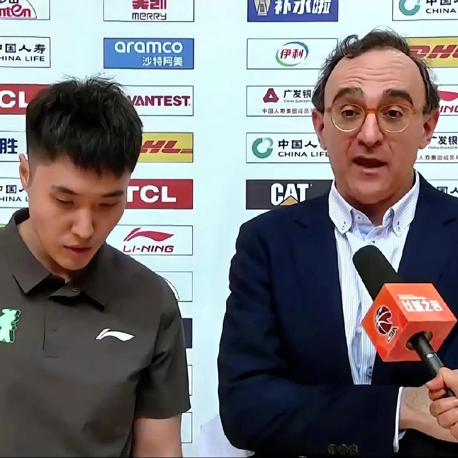 说实话，第二阶段比赛打到现在我认为辽宁队的球员应该珍惜乌戈现在是主教练！为什么