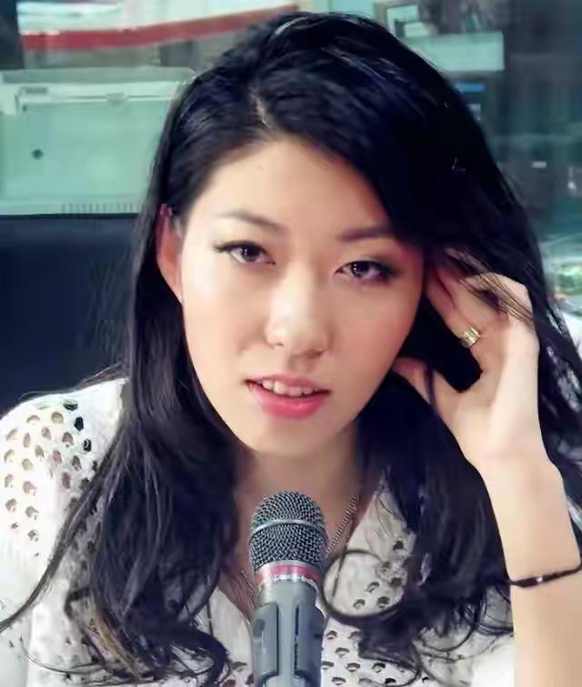 曲婉婷到底怎么了？怎么有那么多人讨厌她？歌手曲婉婷生病了，而且是很严重的病！