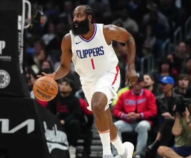 1号位仍是火箭队最弱的位置。如果火箭队能够在范弗里特受伤之后找到一位更好用的控卫