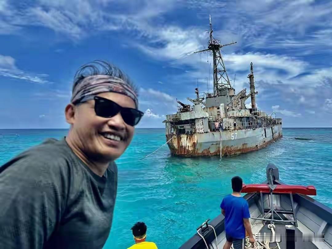 公开黄岩岛牺牲的衣昕玉、程龙两位海警烈士，信号很直白。不是要主动挑事，就是