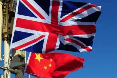 果然，事出反常必有妖啊之前联合国五常中就中日问题表态时，唯独英国保持沉默，这