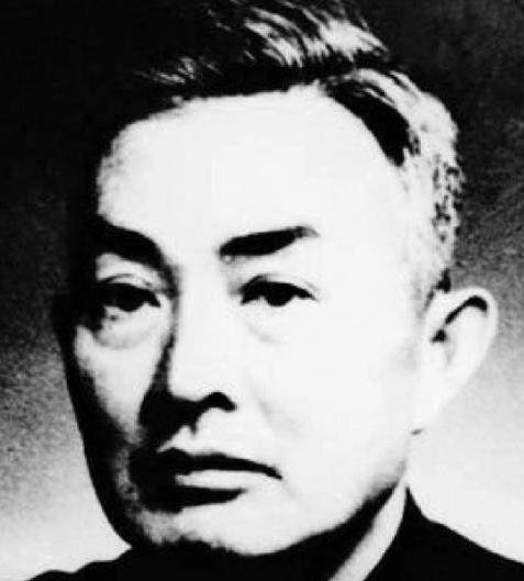 1952年，漂泊十五年的陈昌浩终于回到了祖国，可眼前的一切早已物是人非，妻子已经