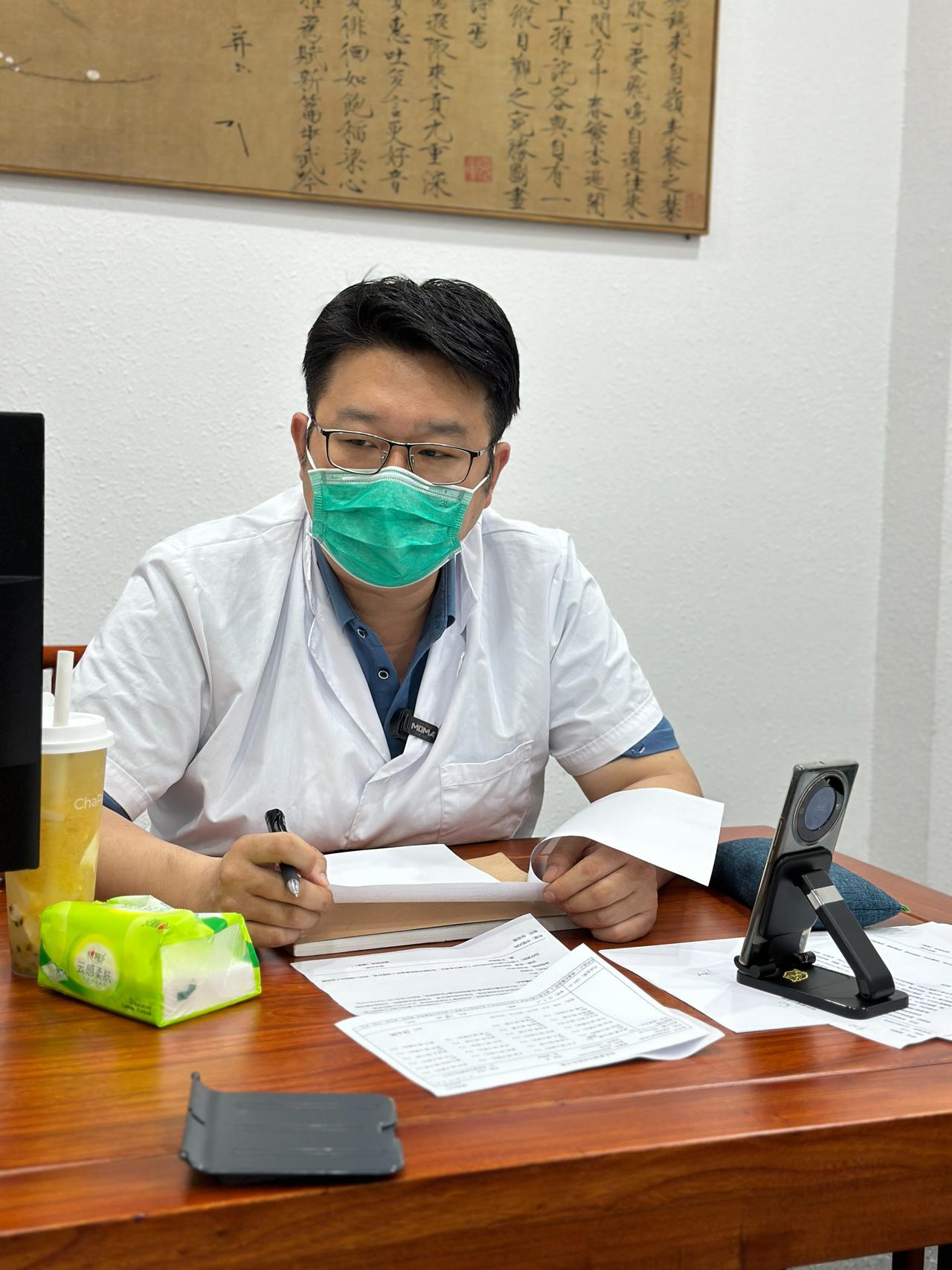 高血压首要解决的问题不是降压，而是调理脏腑平衡，根源调好了，血压自然稳定。很