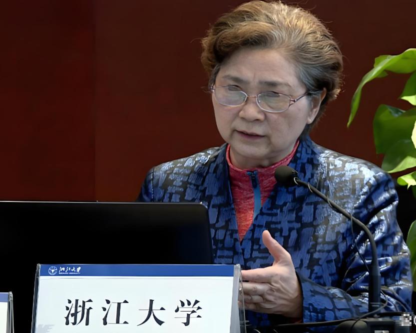 2020年，当年提出武汉“封城”举措的李兰娟院士，为国家立下了卓越功勋，可