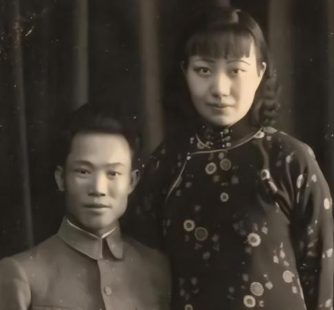 1965年3月，台北荣民总医院的病房里，陈诚已经病到说话困难。陈诚拉着妻子谭祥的