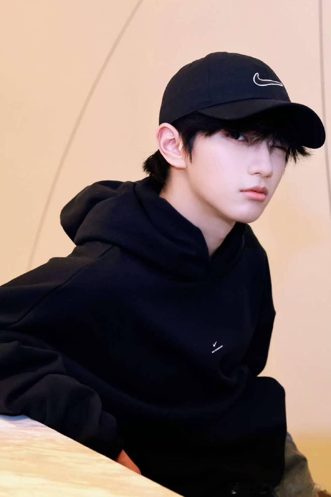 穆祉丞准备好了三宫格穆祉丞猫猫wink穆祉丞猫猫Wink真的好可爱啊