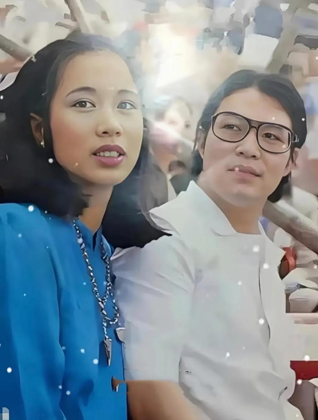 不得不服。郭晶晶和霍启刚的两个女儿专挑家族的优点长了。大女儿霍中妍2017年