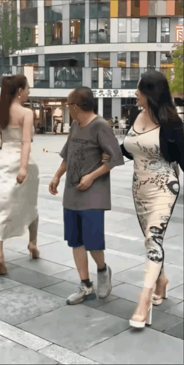 大哥你看上就要勇敢一点，顺便把你身边的介绍给我