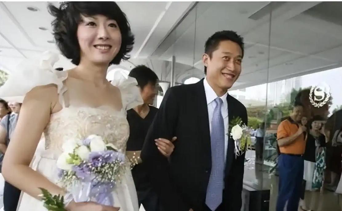 2013年，西安尿毒症女子为了活下去，和患骨髓瘤男子签下结婚协议：“婚后，我会尽