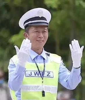 辅警招录门槛提高对在职辅警构成“短期压力与长期利好并存”‌的态势！已入职辅警