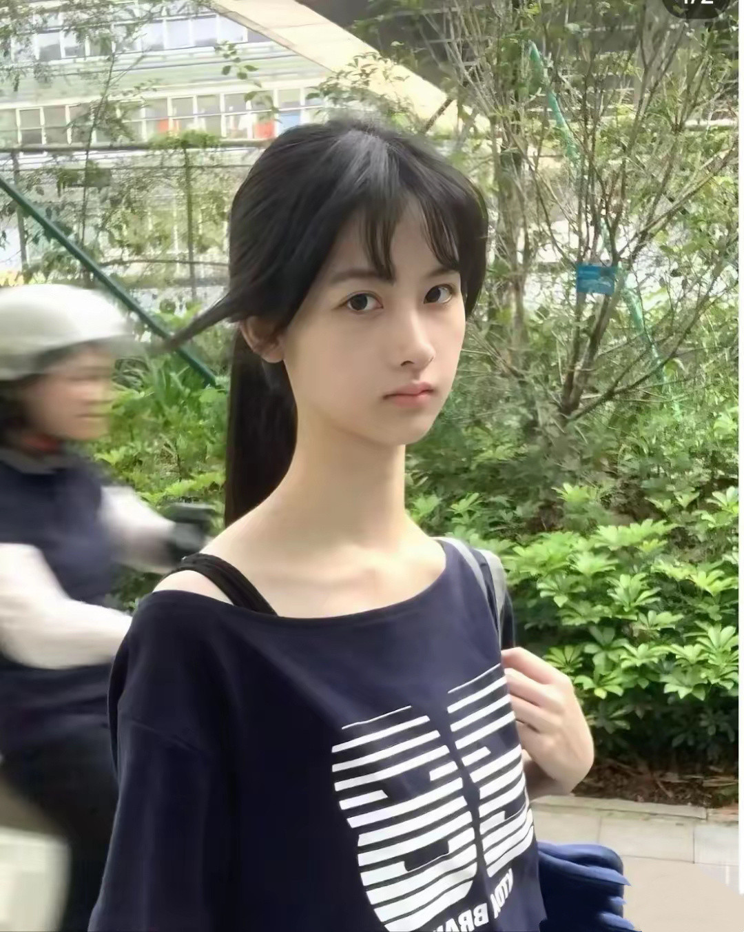 后来才发现陈都灵对我来说是一种形容词…..（图上不是