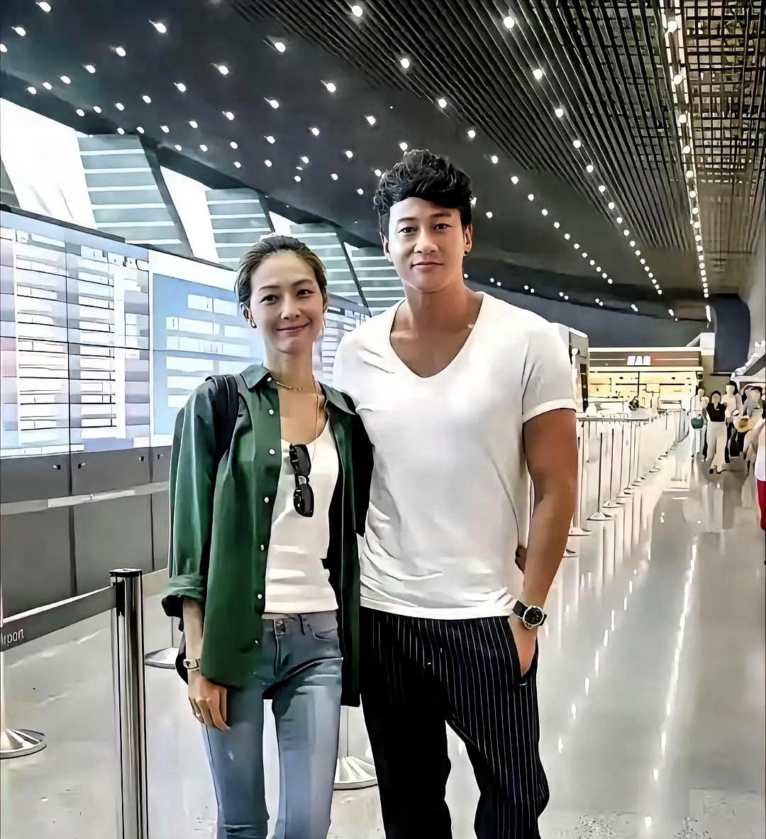 都在嘲笑何润东老婆当过柜姐？我咋觉得人家才是人生赢家刷到好多人嘲笑何润东老婆