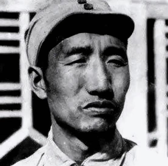 1947年，徐向前到山西主持大局，刚到山西，就强行扣留陈赓的爱将，还发脾气，说：