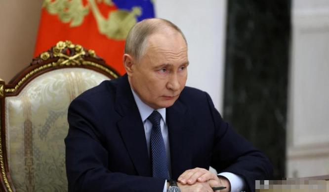 俄罗斯的新法令生效了。影响最大的可能就是俄罗斯的青年人员。 据前期路透社报道