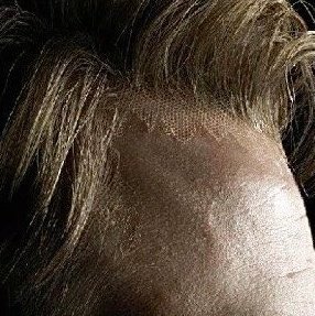 《复仇者联盟》美队使用了假发贴