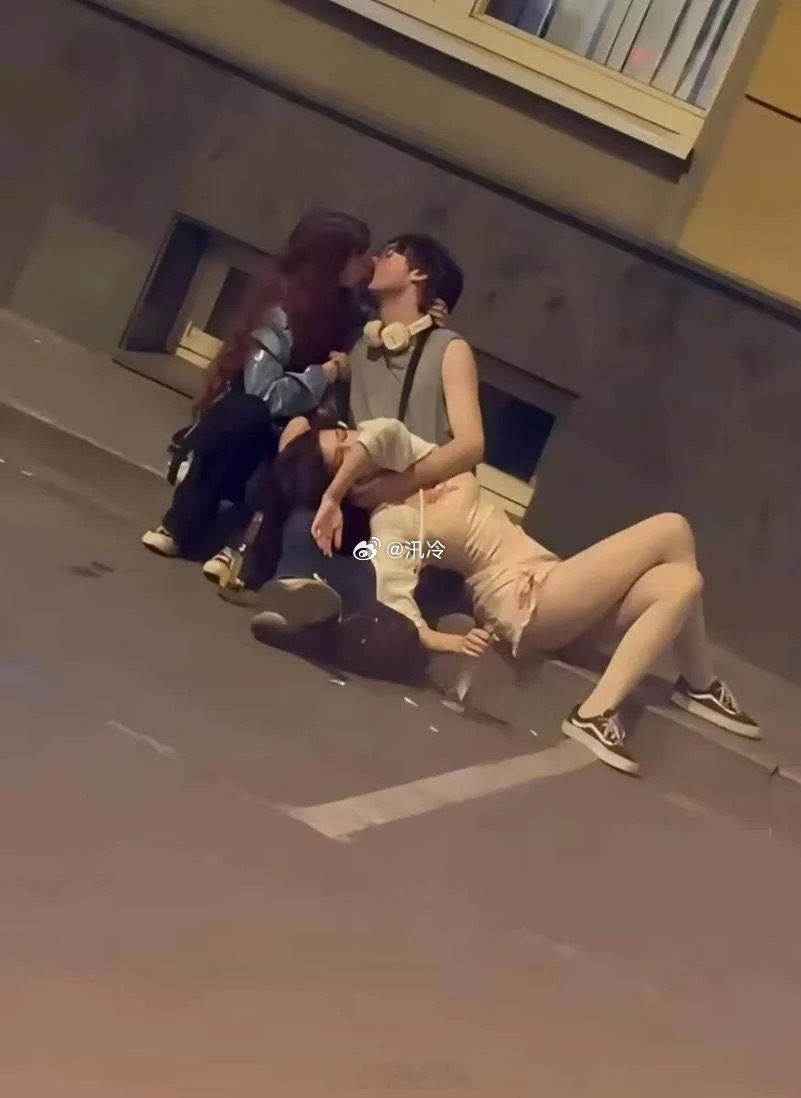 这画面我有点没看懂呢