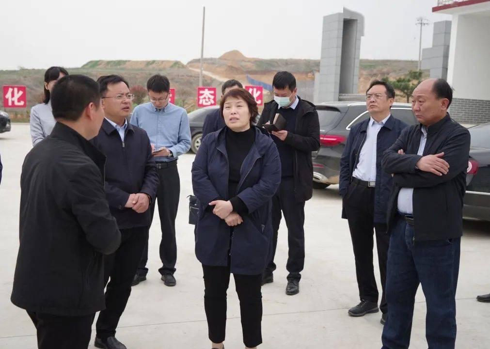 山东泰安市委原常委、副市长刘峰梅（女）正式官宣被“双开”。山东省纪