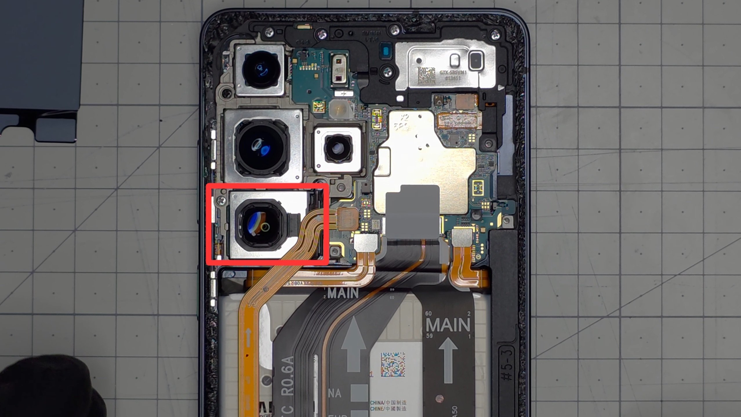 这两天看平台上各种关于GalaxyS26Ultra的拆解视频，三星今天好