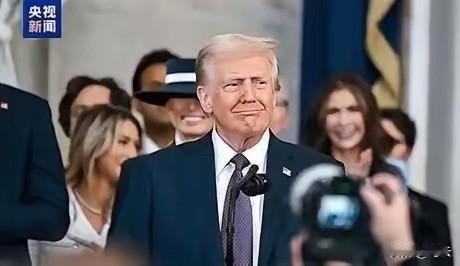 伊朗这一仗，终究是打醒了美国！如今的局势已经发生翻天覆地的变化：过去的美国总