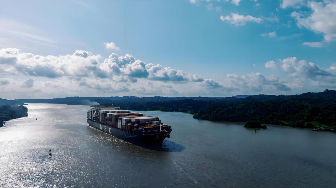 古巴有救了。当地时间3月30日，俄罗斯媒体报道，一艘俄罗斯油轮抵达古巴，这是