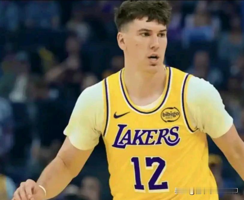 拉拉维亚是何许人也？湖人是怎么得到他的真的是捡到宝了，湖人三连胜期间他功不可没