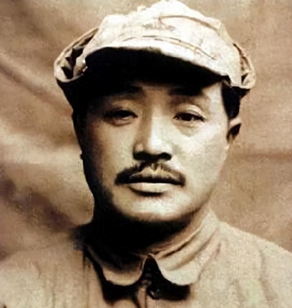 1957年周恩来亲自审定南昌起义主要领导人排序，最终决定贺龙元帅位列第二！1