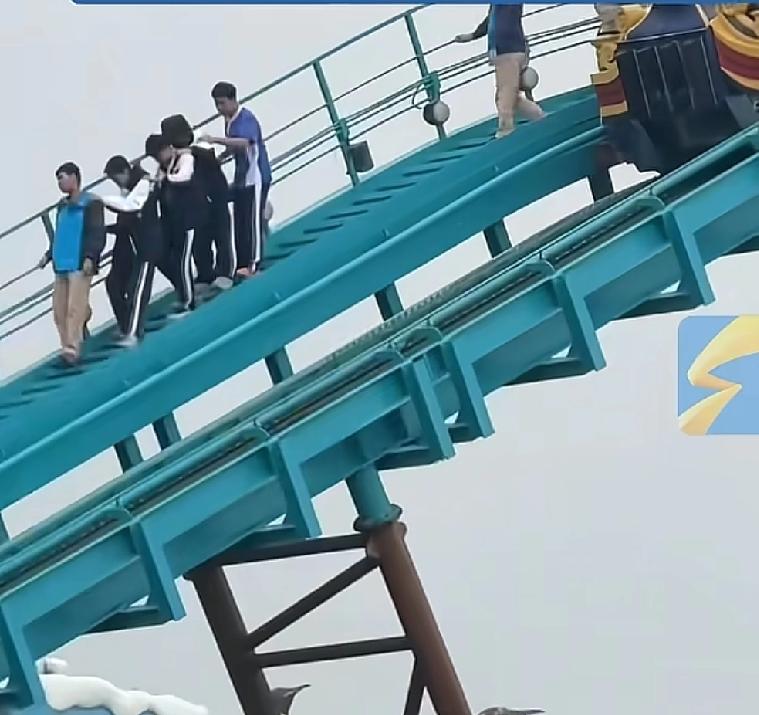 好不容易来广东珠海游玩一次，结果体验了一次从未有过的经历广东珠海一景区内，的过