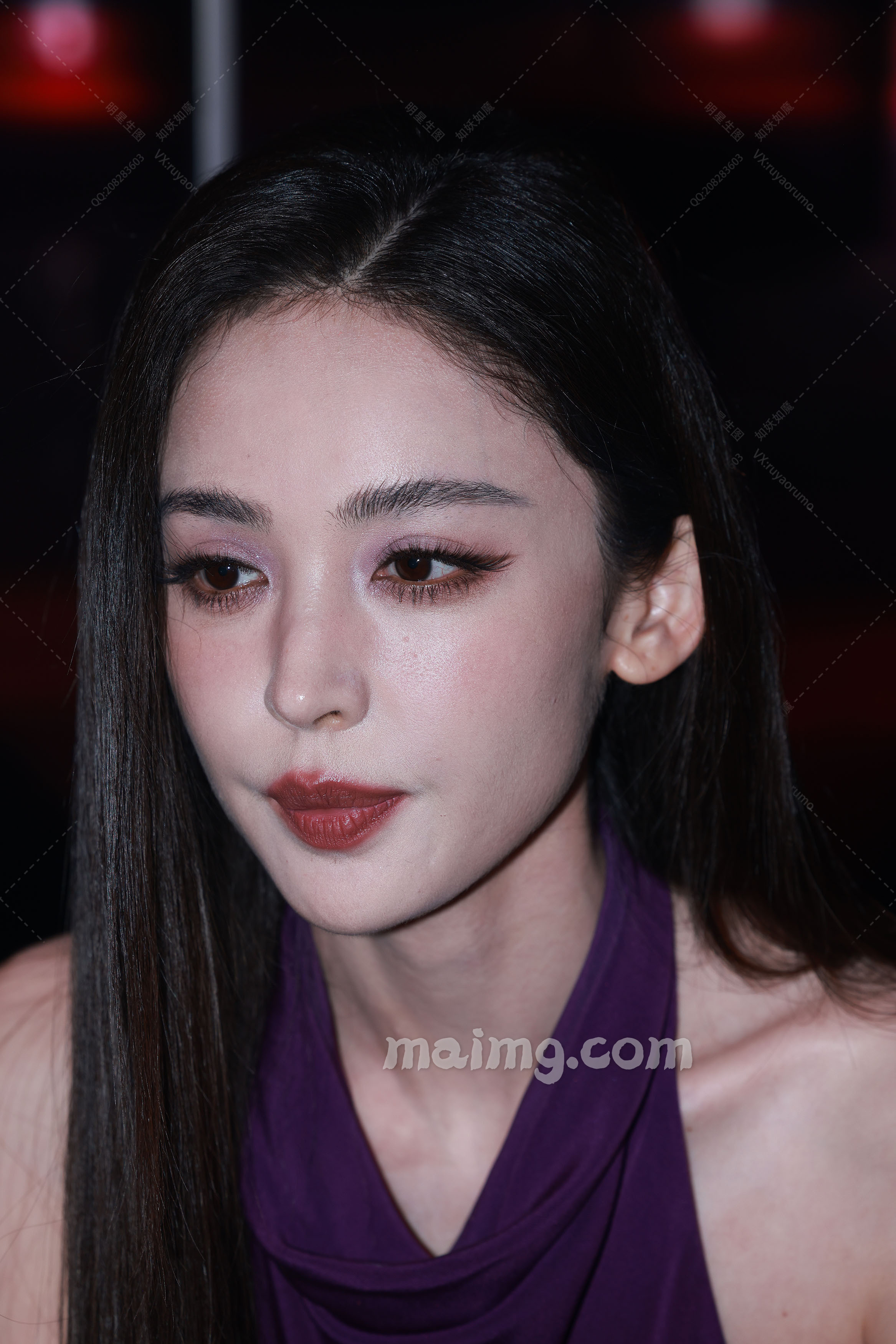 古力娜扎同一场活动，不同博主拍下的生图​​​
