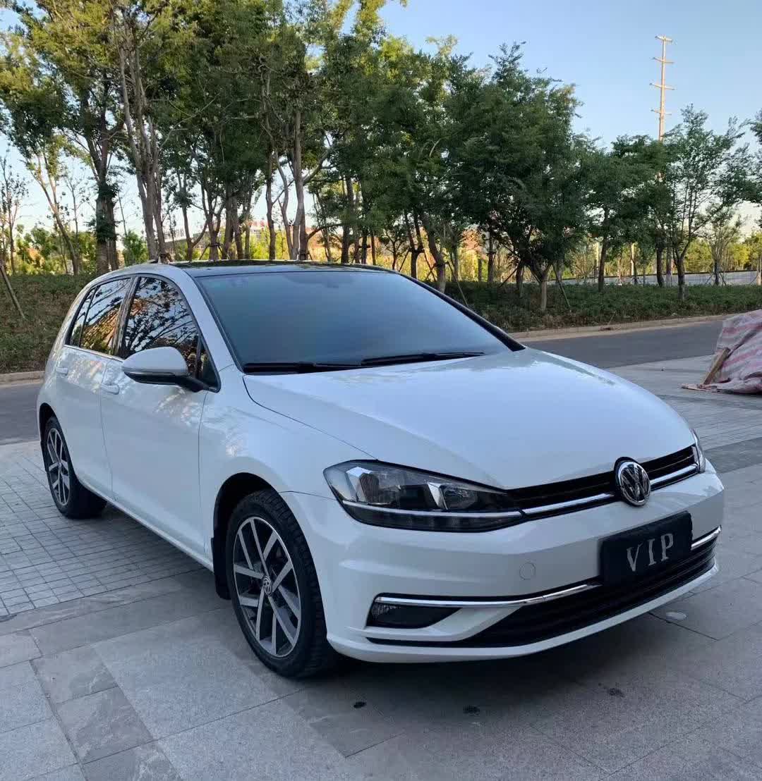 我同事昨天花了八万多买一辆21上牌的高尔夫，1.4T280高功率的跑了7万公里。