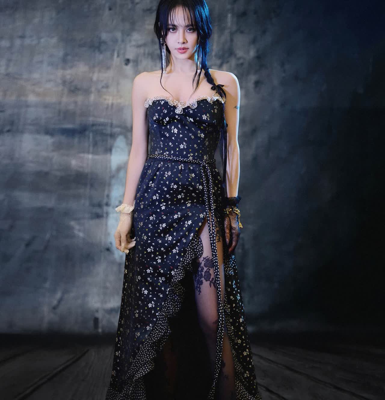 👤45岁蔡依林👠黑丝高跟2025年8月24日，TMEA腾讯音乐娱