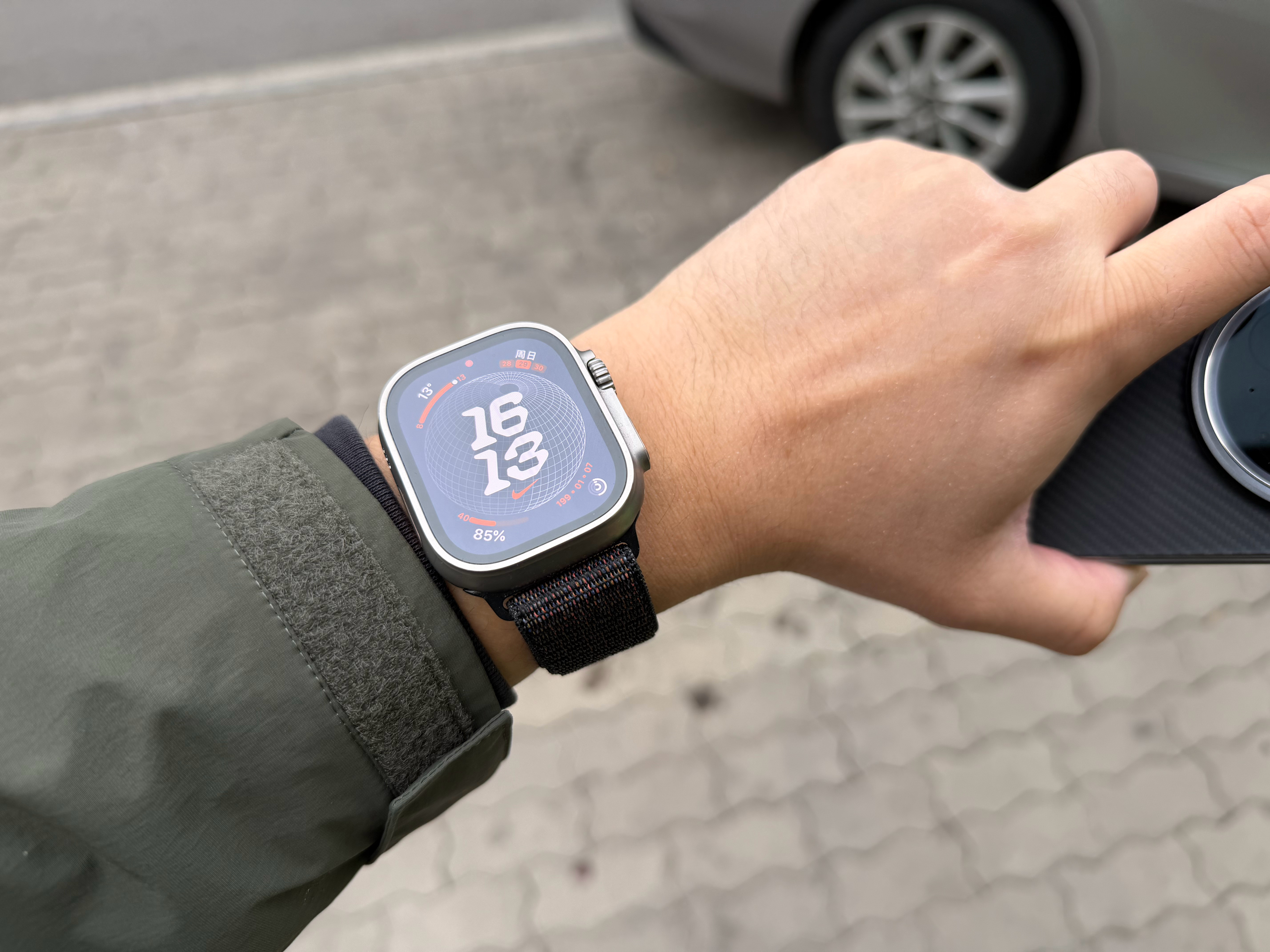 AppleWatch也应该有个表盘市场，现在表盘太少了，每年就增加一款新表盘