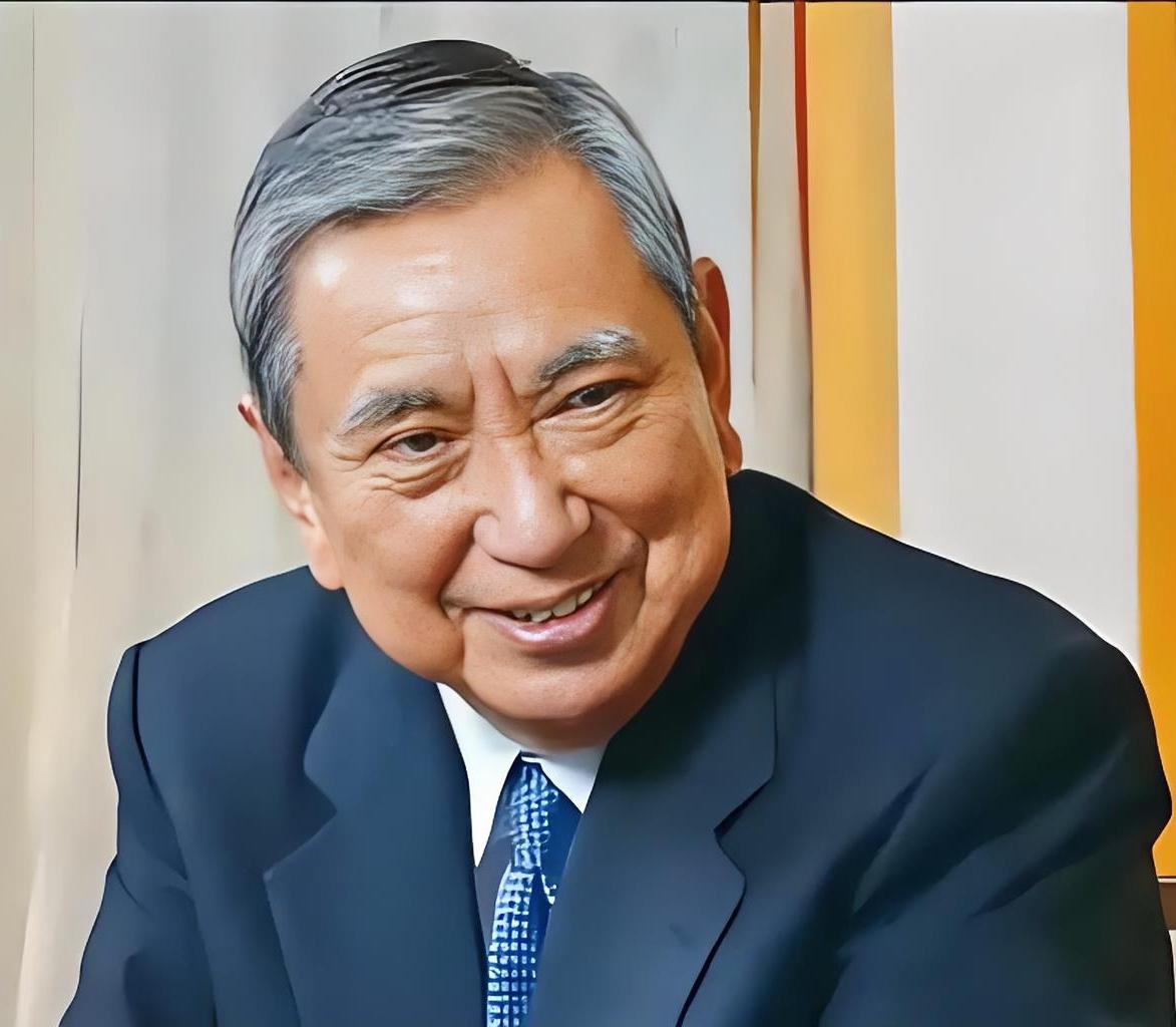 日本是怎么好意思的呢？这个时候还想派经济团队来和我们谈放开稀土出口管制！近日