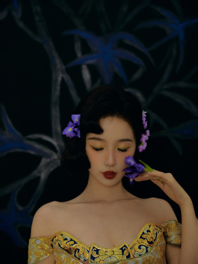 虞书欣鎏金虞书欣鎏金油画美人虞书欣鎏金，虞书欣鎏金油画美人风的大片有，谁懂这个