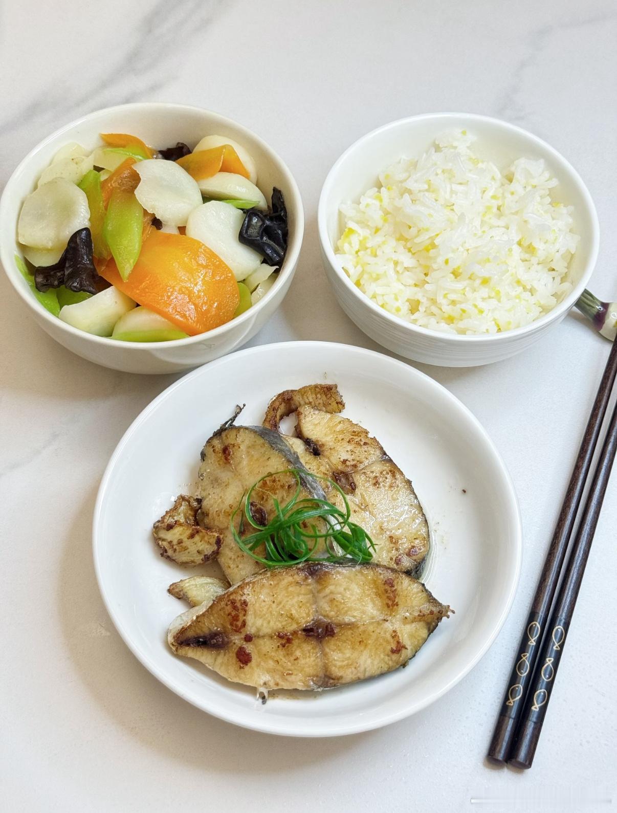 很简单的晚饭🥣