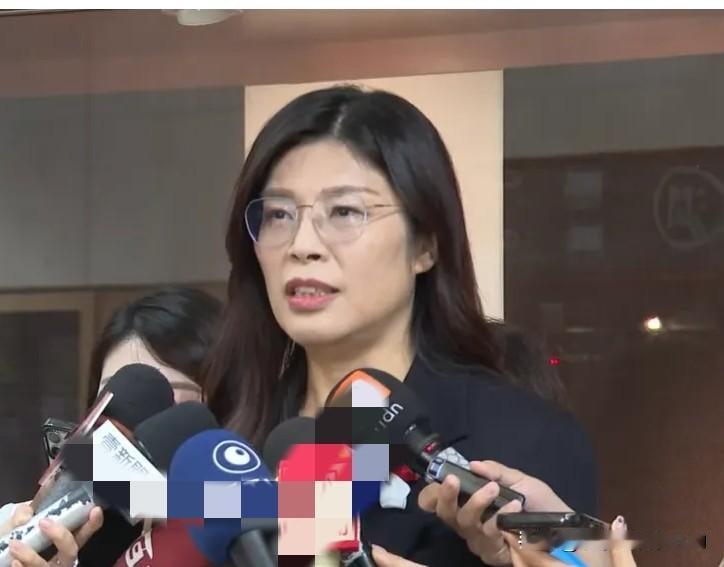 郑丽文能当选的秘密原来是这个：台湾“避战求和”成为主流民意。据台媒最新民调显