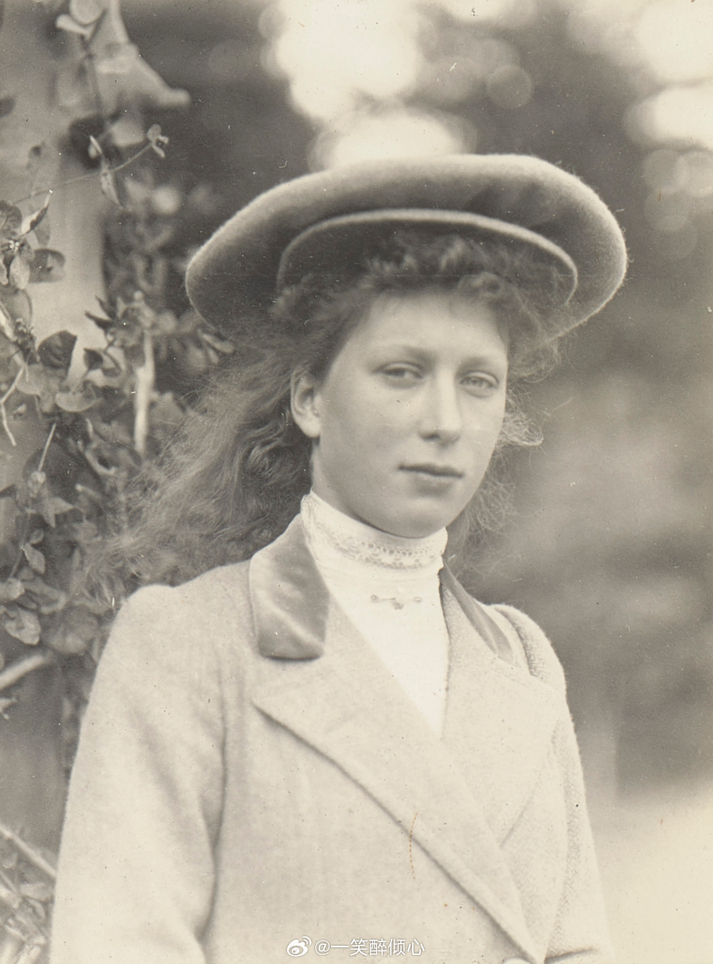 英国王室1912年，玛丽王后和她的孩子们在苏格兰巴尔莫勒尔堡🏴󠁧󠁢󠁳