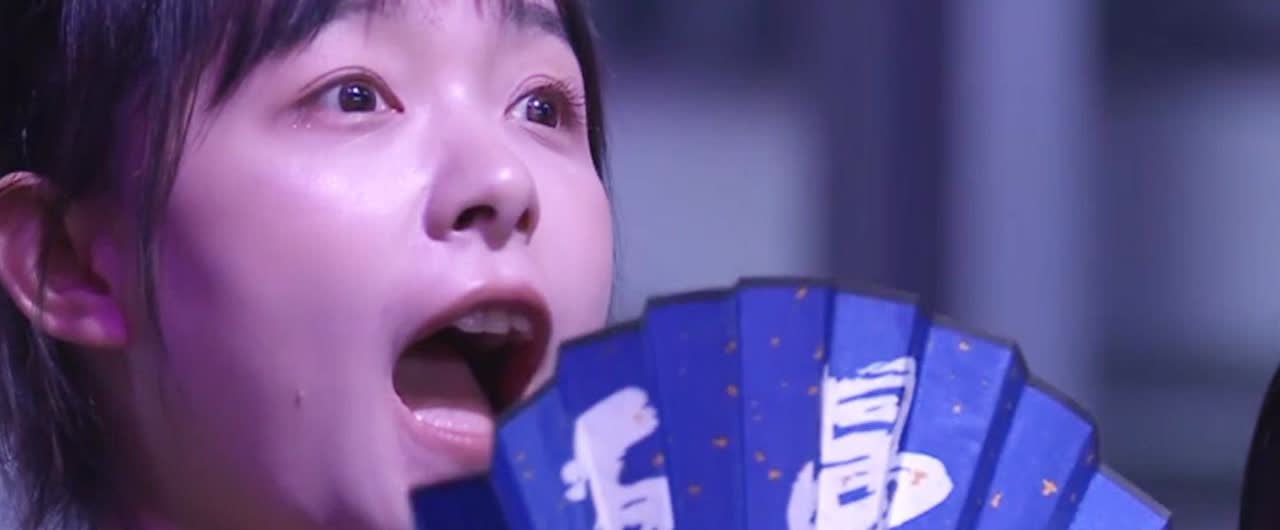 当王曼昱在领先两局的情况下，被队友陈煜连扳三局，以2:3惨遭淘汰，无缘WTT横滨