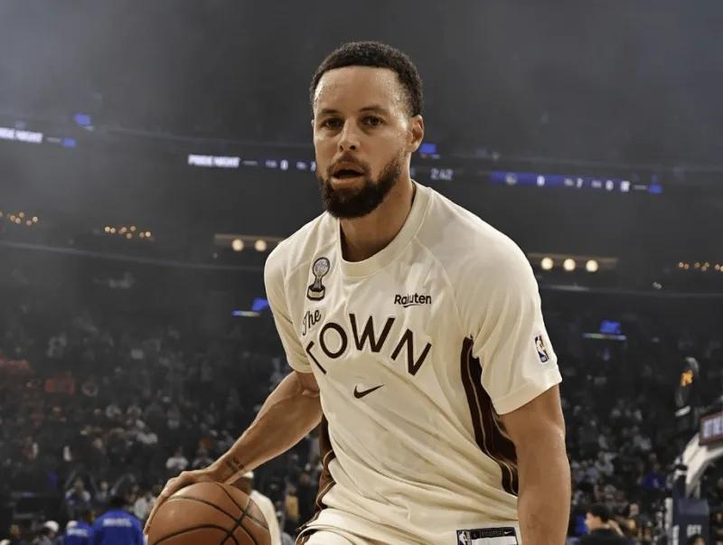 自从巴特的赛季报销之后，那一刻开始，勇士的一切都变了。库里的职业生涯或将被改写