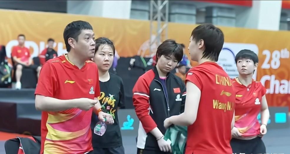 莎莎破万，小曼姐压阵，同同稳坐第五，中国女乒前五名，四年没换过人。不是她们太强