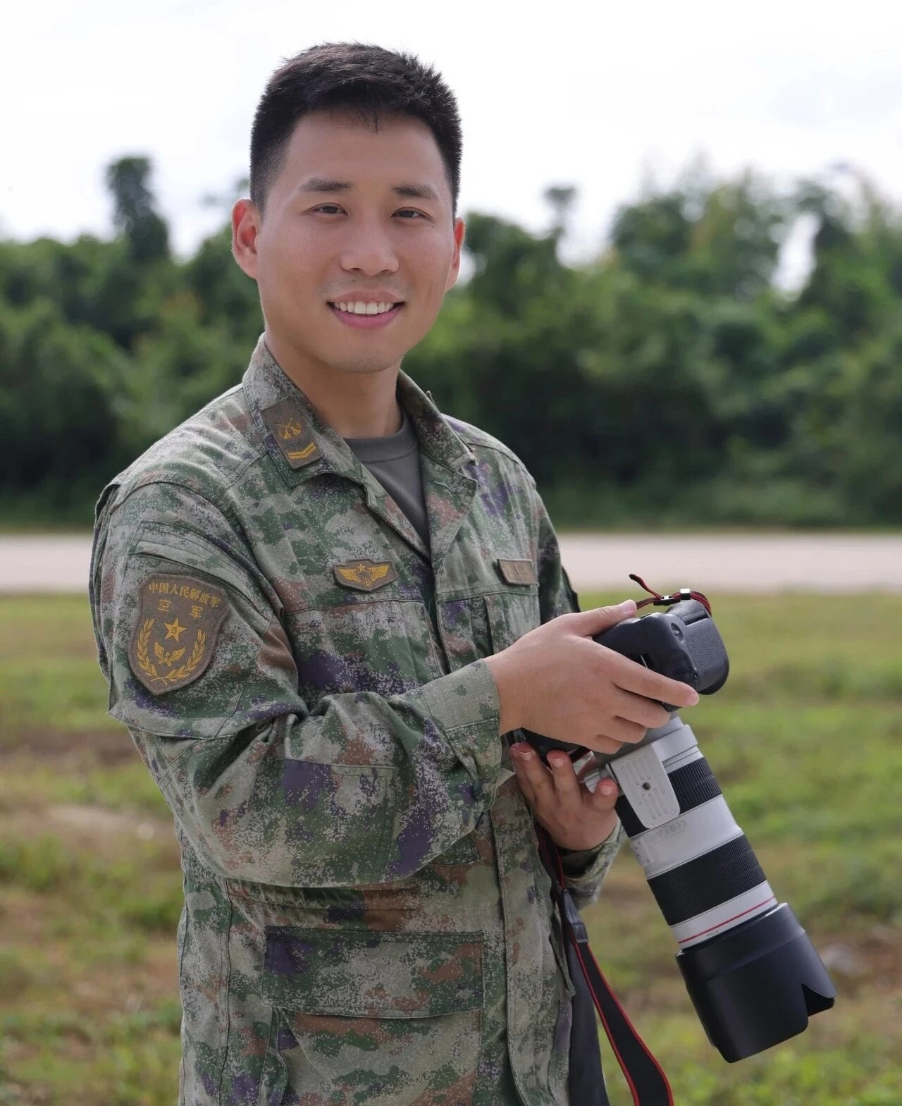 “南霸天”摄影师郝虎南退役一个非常熟悉的名字，至少对我来说从进口侧卫到国产侧卫，