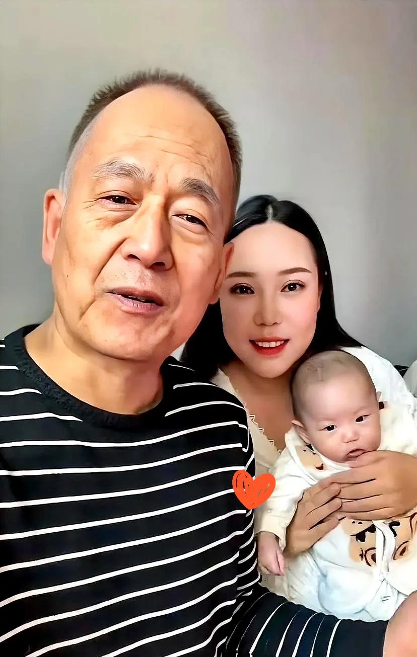 看到深圳那个新闻，刚喝进去的茶差点喷出来。62岁的大爷，硬是把00后的小姑娘娶