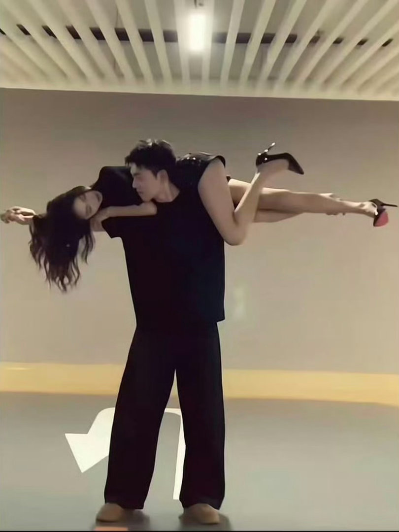 有点怕雪凯了，趁机给自己谋福利呢