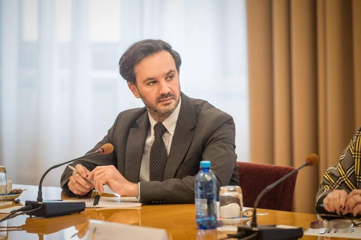 【乌军袭击新罗西斯克：乌克兰与哈萨克斯坦互怼】11月29日，俄罗斯新罗西斯克