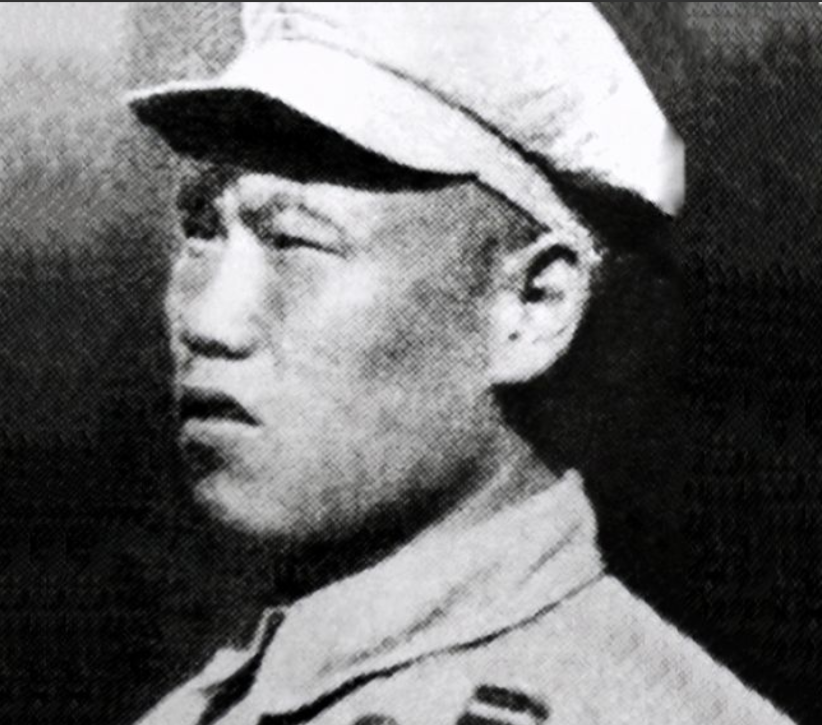 1951年，一志愿军往阵地送弹药，可当他到达后，却发现干部全牺牲，而战士更是乱成