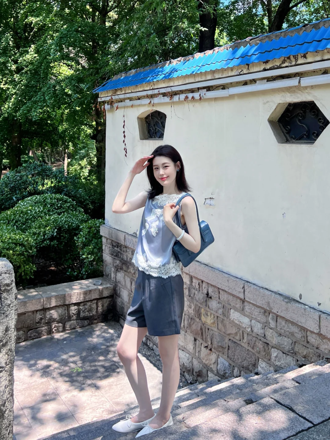 胶片🎞️简简单单出个门 干净清爽的蓝色🐳～