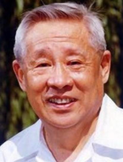 1933年2月，陈赓和廖承志在上海法租界先后被捕，廖承志一副贪生怕死的样子主动提